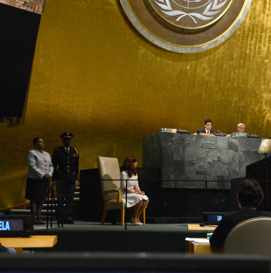 CFK en la ONU: "Las finanzas no pueden seguir manejando la política" 1