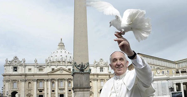 Más de 40.000 personas en la previa del tercer aniversario de Francisco como Papa 1