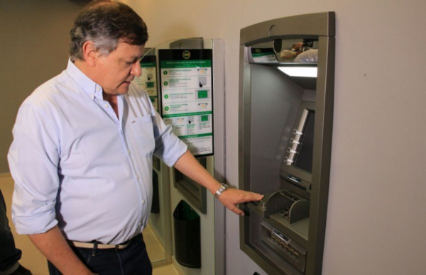 El NBCh inauguró centro de cajeros automáticos 1