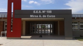 Capitanich inaugura la escuela secundaria Nº 188 en Pinedo