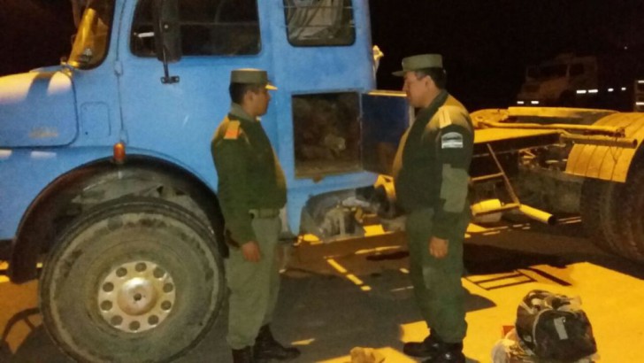 Gendarmería secuestró 215 piezas de meteoritos con un peso de 1.500 kilos