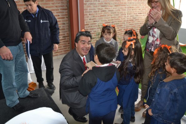 Capitanich inauguró el Jardín de Infantes del Colegio Cristiano Bilingüe UEP Nº190 en Sáenz Peña