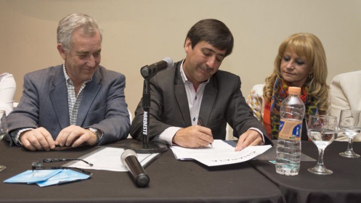 Se firmó la preadjudicación para el inicio de obra del plan de redes de Charata