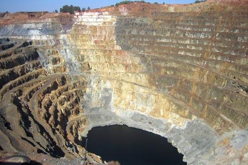 La Justicia levantó la suspensión de actividades en la mina Veladero