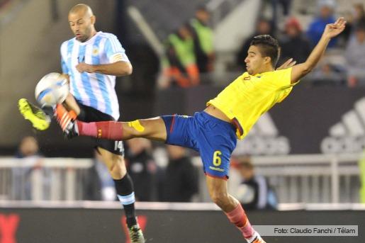 Sin Messi y sin rumbo, Argentina cayó ante Ecuador 2 a 0
