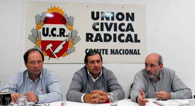 Sanz dio un paso al costado: desconcierto en la UCR y Rozas suena como sucesor del Comité nacional