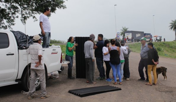 Crecida del Paraná: disponen medidas de contención en poblados ribereños