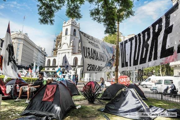 Continúa el acampe en Plaza de Mayo para pedir la liberación de Milagro Sala
