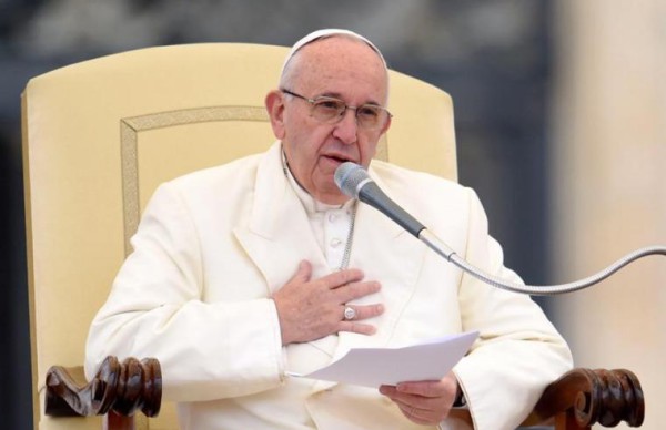 El Papa Francisco les pidió a los líderes de Davos "que no se olviden de los pobres"