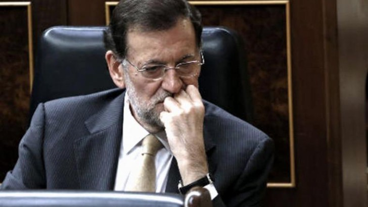 España: Rajoy, sin respaldo, podría retirar su candidatura