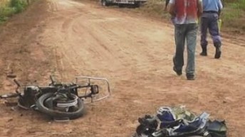 Napenay: dos jóvenes pierden la vida en colisión de motos