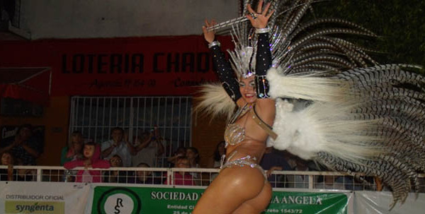 Arrancaron los Súper Carnavales de Villa Ángela