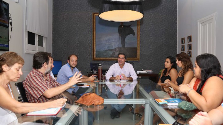 Junto a la Coalición por una Comunicación Democrática, Capitanich analizó los polémicos DNU firmados por Macri
