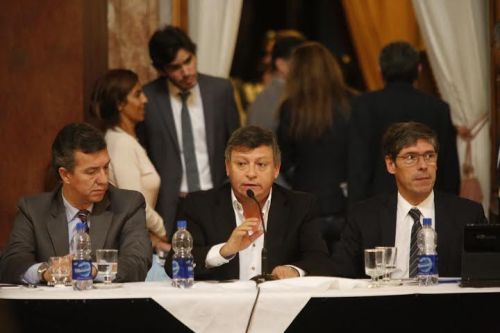 Buitres: Peppo expuso en el Senado y ratificó la necesidad de “financiamiento internacional para obras estructurales”