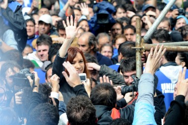 Cristina Kirchner reúne a dirigentes del FpV en el Instituto Patria