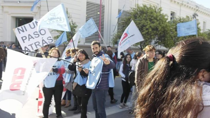 Utre – Ctera,  junto a la CTA de los Trabajadores, en el reclamo por las medidas del gobierno nacional