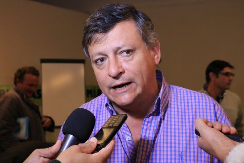 Peppo participa de la segunda Reunión de Gobernadores Argentinos y Paraguayos de la Frontera Común