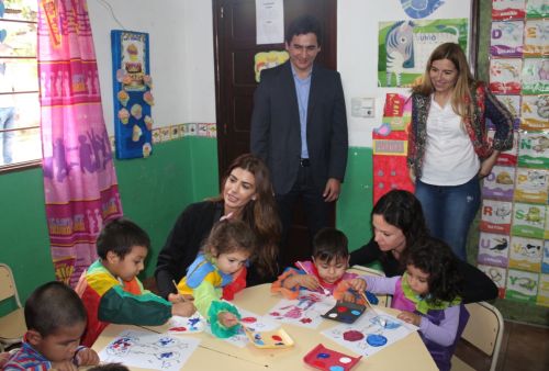 La primera dama sorprendió a los niños del Centro de Integración “Reina Batata”