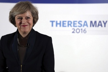 Tras el Brexit y la salida de Cameron, May asume como primera ministra