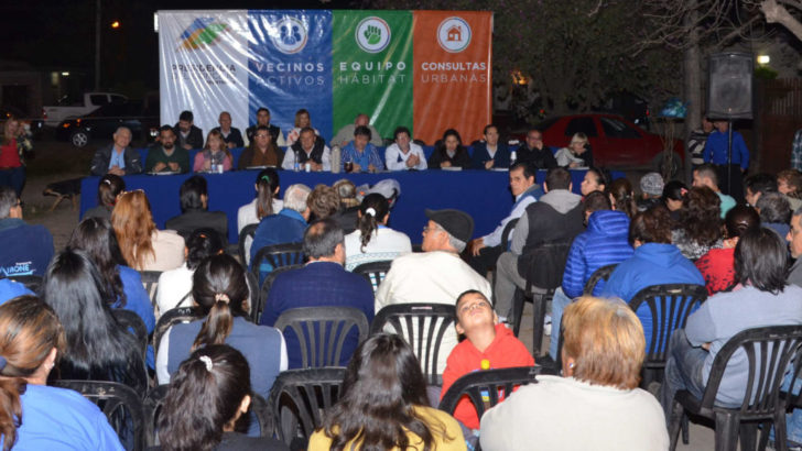 Audiencia pública en Villa del Oeste: “vamos a ver todas las alternativas para mejorar las condiciones” aseguró Martínez