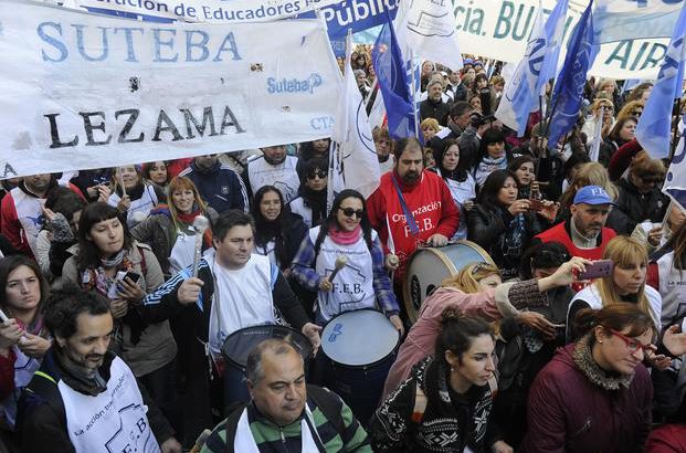 Buenos Aires: el Gobierno de Vidal asegura que “no hay razones” para que paren los docentes y estatales