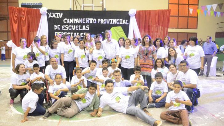 500 alumnos de escuelas educación especial comenzaron a vivir el Campamento Provincial Integrado