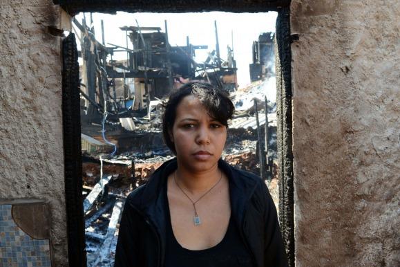 Brasil: un espectacular incendio destruyó parte de una favela cercana a San Pablo