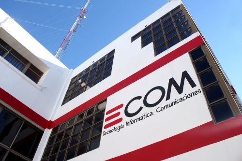 Nueva imagen de Ecom: “tecnología, informática y comunicaciones”
