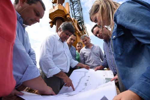 Acompañados del vicegobernador, autoridades nacionales recorrieron la obra del Puerto Las Palmas