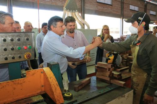 Peppo ratificó su voluntad de acompañar a la industria de la madera