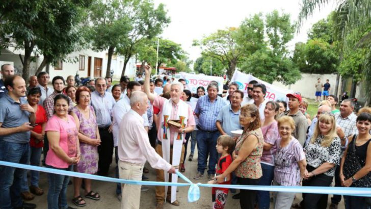 Se inauguró el pavimento de la calle Obligado, una obra anhelada por los vecinos de Villa San Juan