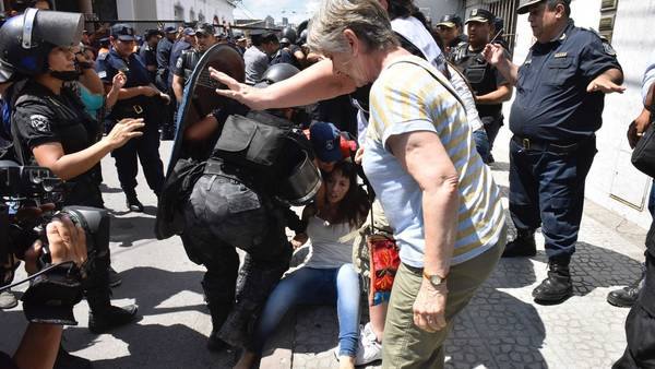 Tras un fuerte cruce entre el oficialismo y la oposición, Diputados repudió la agresión a Mayra Mendoza en Jujuy