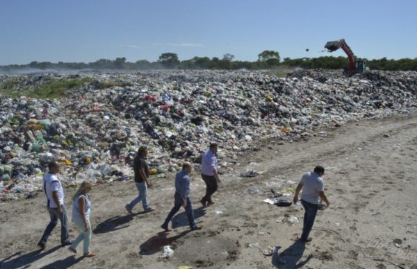 Concejales del PJ aseguraron que el basural María Sara está colapsado y produce un gran daño ambiental