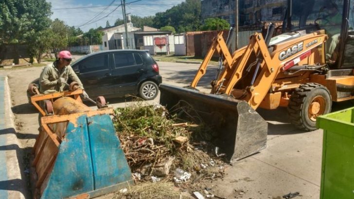 Continúan los trabajos de limpieza integral en barrios FONAVI de Resistencia