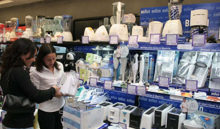 En su debut, los “Precios Transparentes” reflejaron subas del 70% para compras en cuotas