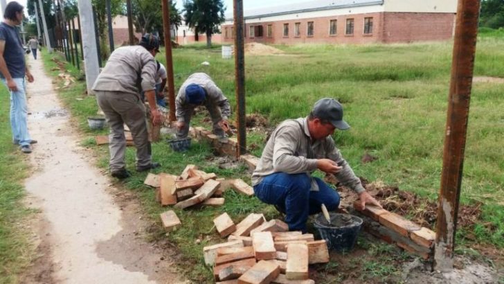 Infraestructura avanza en obras de optimización edilicia en escuelas y jardines de Sáenz Peña