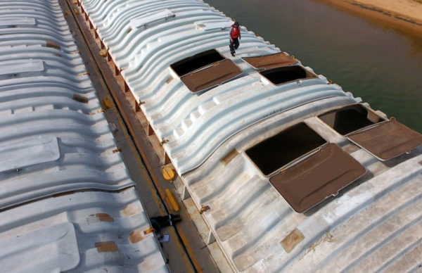 La Aduana secuestró 6.500 toneladas de soja en el río Paraná