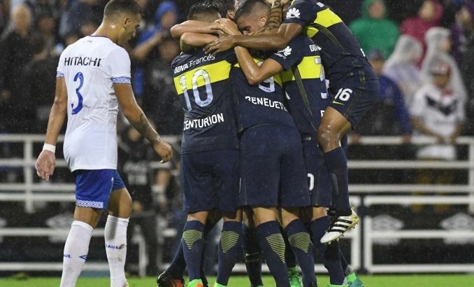Boca superó a Vélez y mantiene su ventaja