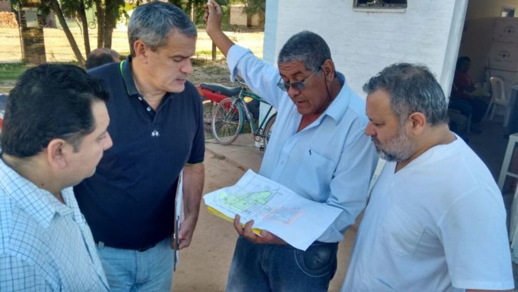 El Sauzalito: Corregido recorrió la zona afectada por el zika