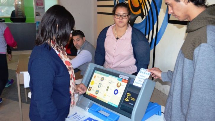 Capacitación sobre voto electrónico en el municipio