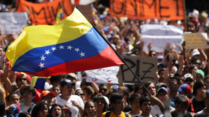 Venezuela: ahora, la oposición pide que los militares ayuden a acabar con el gobierno constitucional