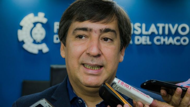 Gustavo Martínez elogió a Peppo por los resultados: “sin colgarse del saco de nadie”