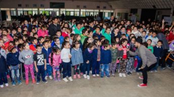 Gustavo Martínez llevó el Consejo Consultivo de la Niñez a la Escuela 117