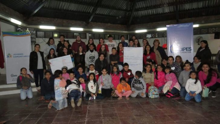 Jóvenes Comunitarios y la fundación Dipes llevaron donaciones al merendero de la capilla Santa Clara