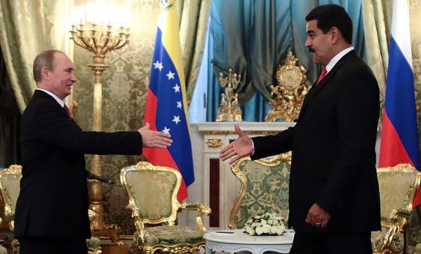 Venezuela: Putin expresó a Maduro su "admiración" por gobernar "con coraje" 1