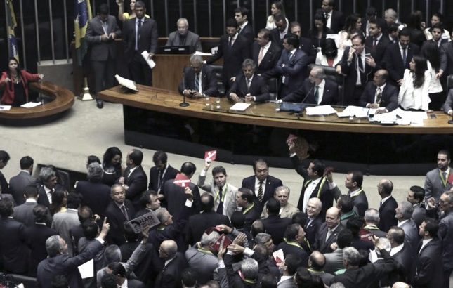 Brasil: un 81% está a favor de que Diputados acepte la denuncia y aparte a Temer por 6 meses