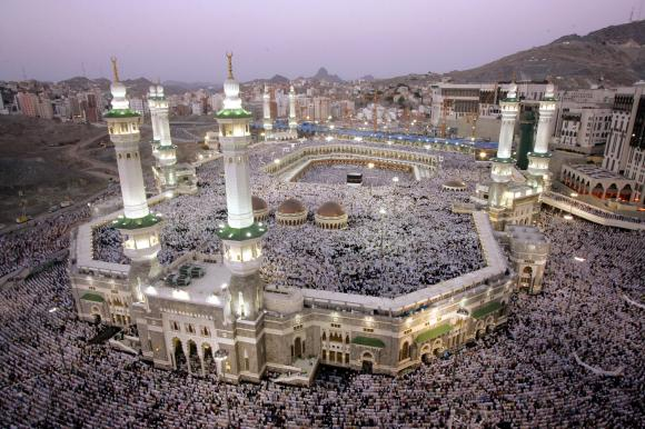 Millones de musulmanes iniciaron la peregrinación a La Meca