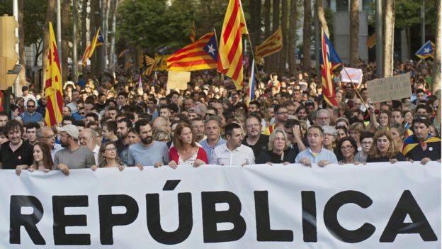 Cataluña busca defender la independencia de la intervención española