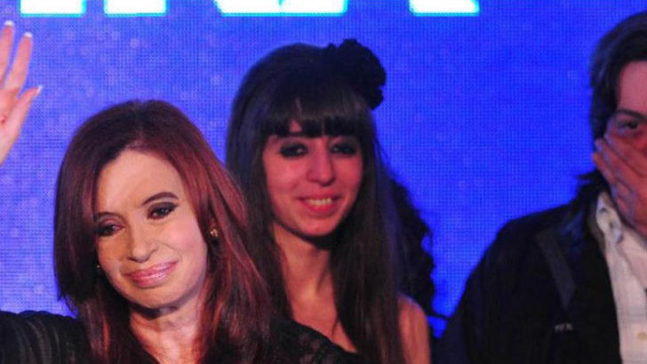 En plena campaña, piden embargar las propiedades de Cristina Kirchner y sus hijos
