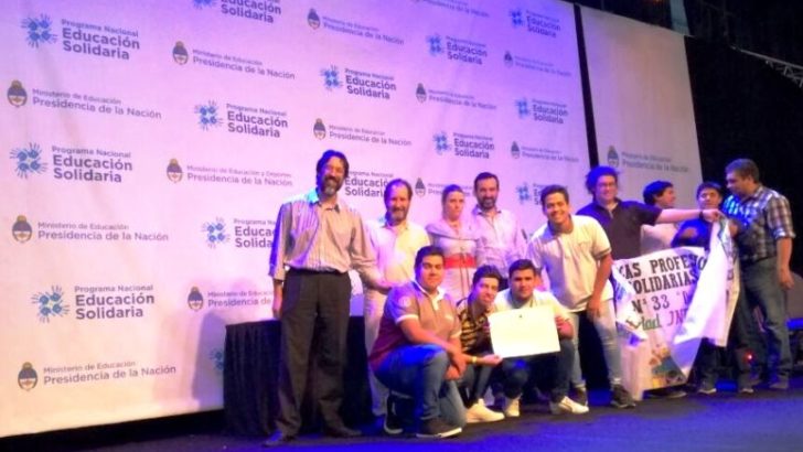 Estudiantes de la EET Nº 33 obtuvieron mención de honor del premio presidencial a escuelas solidarias